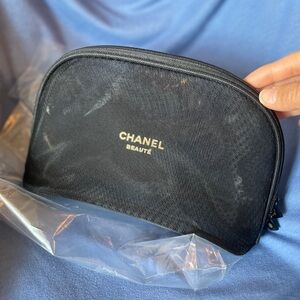 Chanel make up pouch beauty line vip gift